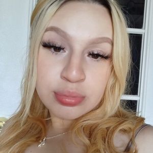 Meet your Posher, Briana